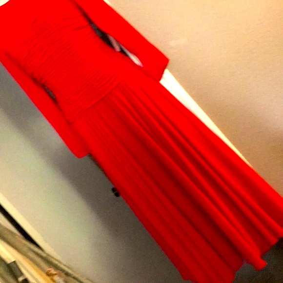 AJ Barrí-Gorgeous red dress frm Neiman Marcus-NWT - Picture 6 of 8